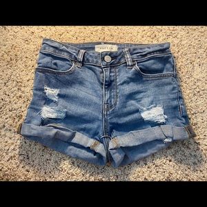 pacsun super stretch shortie jean shorts
